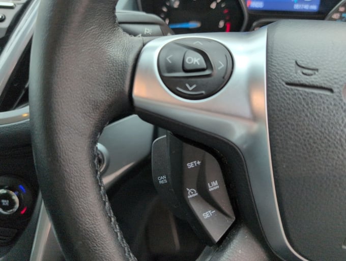 2025 Ford C-max