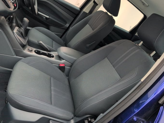 2025 Ford C-max