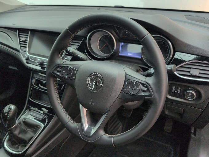 2025 Vauxhall Astra