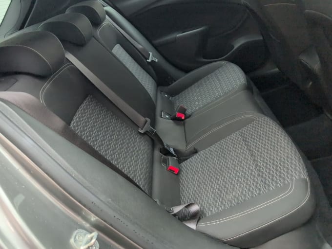 2025 Vauxhall Astra