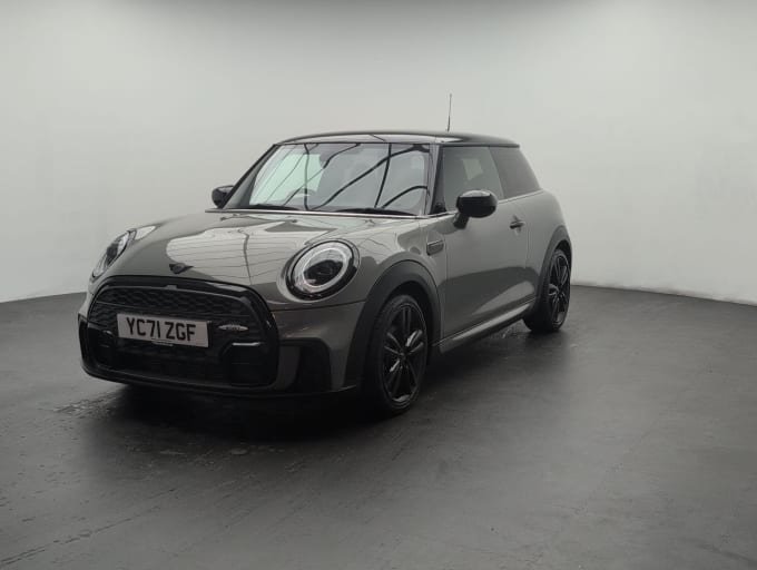 2025 Mini Hatch