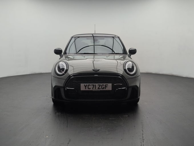2025 Mini Hatch