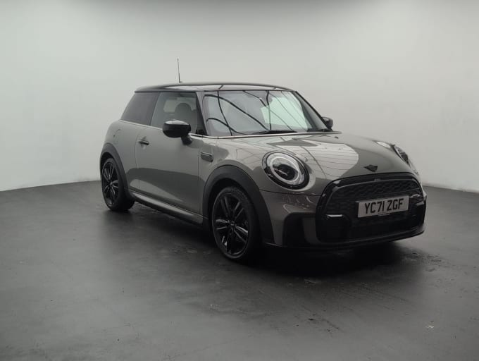 2025 Mini Hatch
