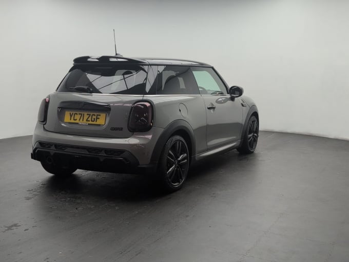 2025 Mini Hatch