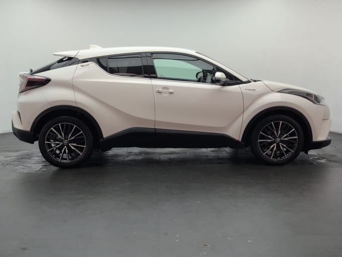 2025 Toyota C-hr