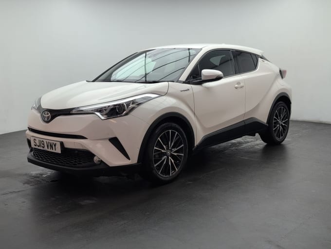 2025 Toyota C-hr