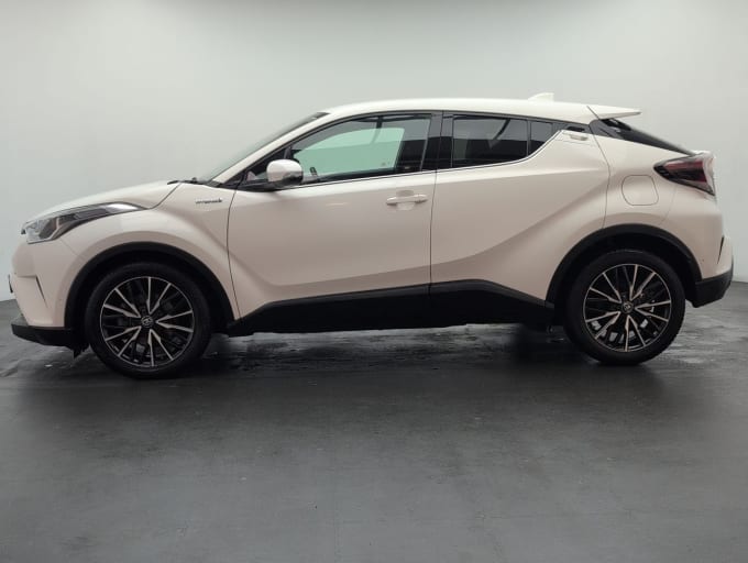 2025 Toyota C-hr