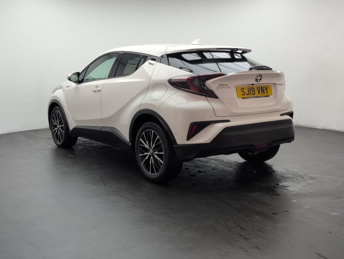2025 Toyota C-hr