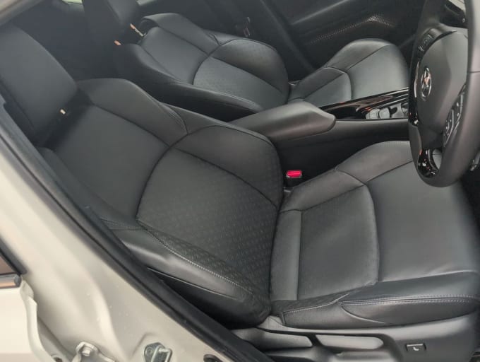 2025 Toyota C-hr