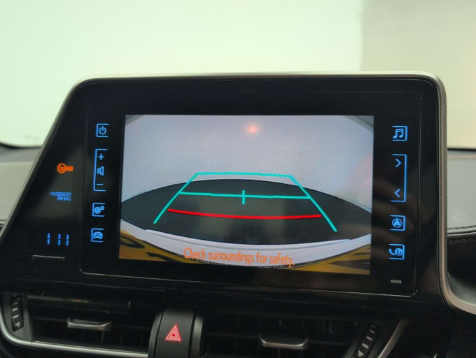 2025 Toyota C-hr