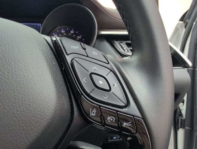 2025 Toyota C-hr
