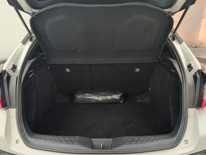 2025 Toyota C-hr
