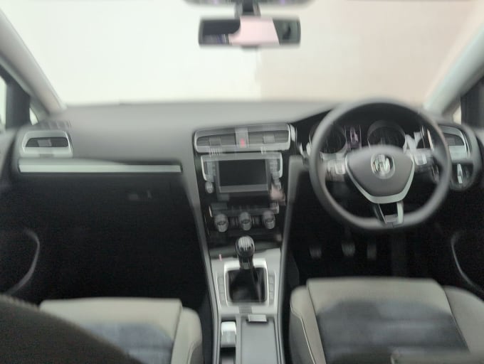 2025 Volkswagen Golf