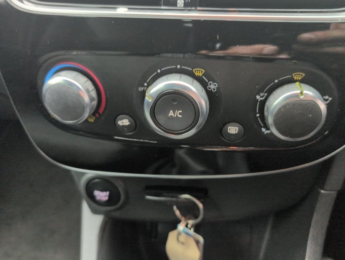 2025 Renault Clio