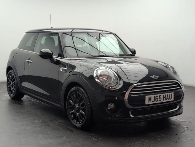 2025 Mini Hatch