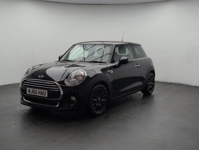 2025 Mini Hatch