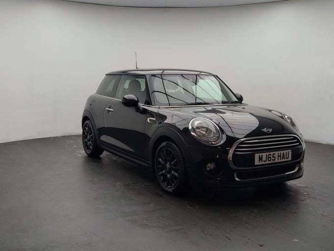 2025 Mini Hatch