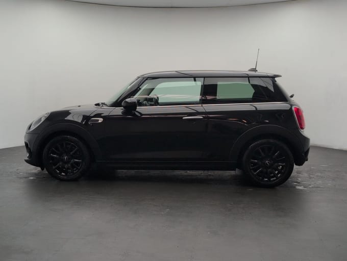 2025 Mini Hatch