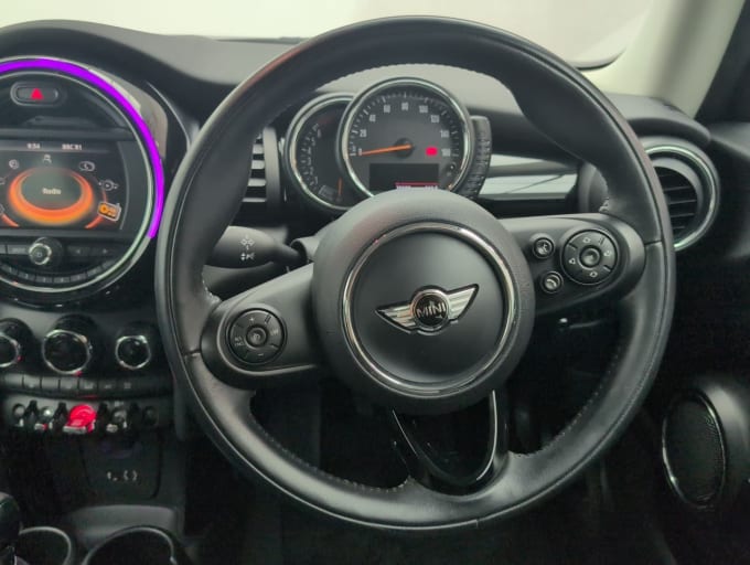 2025 Mini Hatch