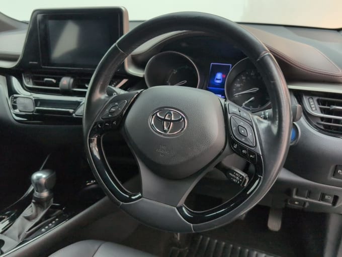 2025 Toyota C-hr