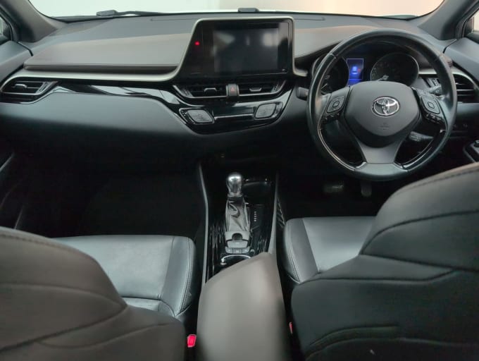 2025 Toyota C-hr