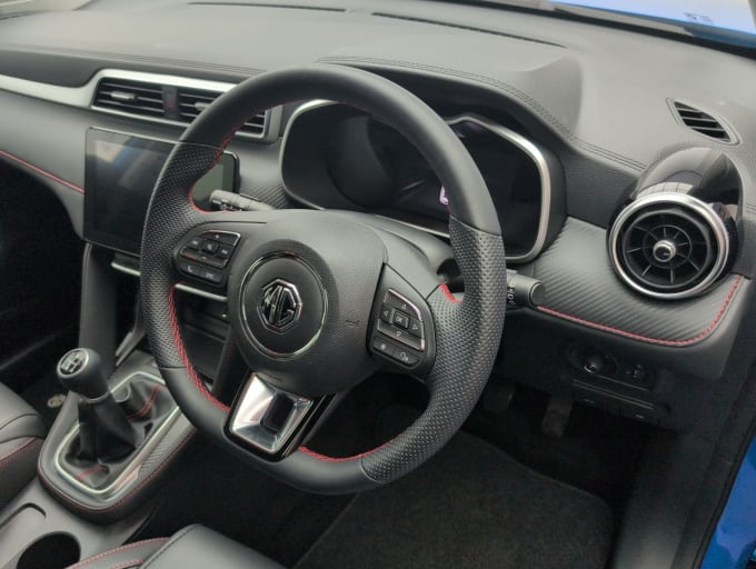 2025 Mg Mg Zs