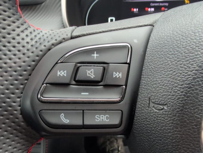2025 Mg Mg Zs