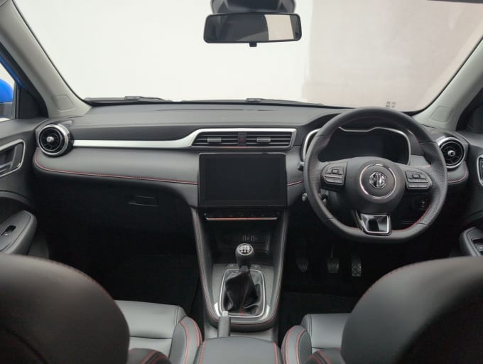 2025 Mg Mg Zs