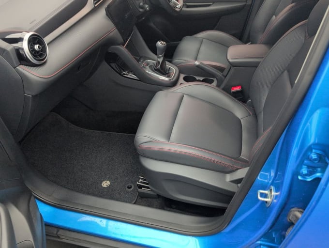 2025 Mg Mg Zs