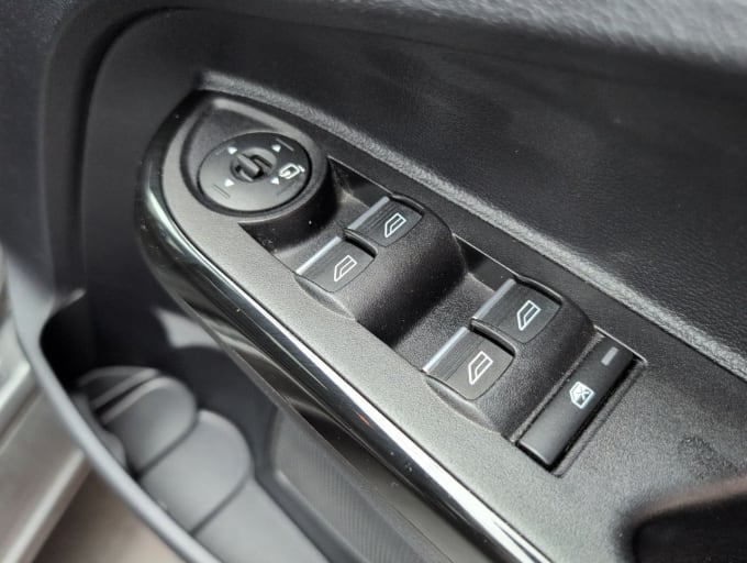 2025 Ford B-max