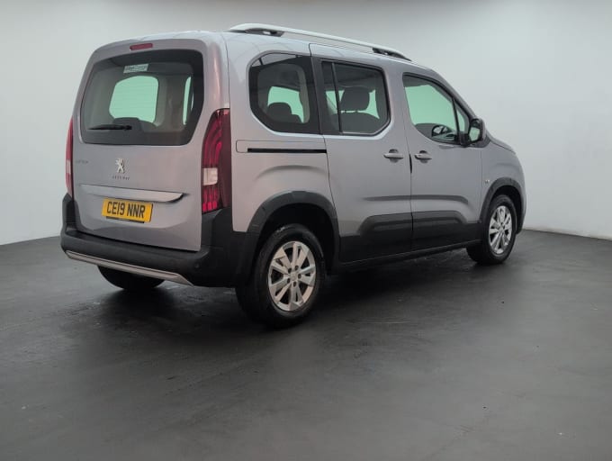 2025 Peugeot Rifter