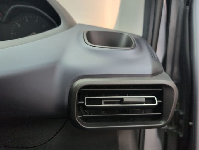 2025 Peugeot Rifter