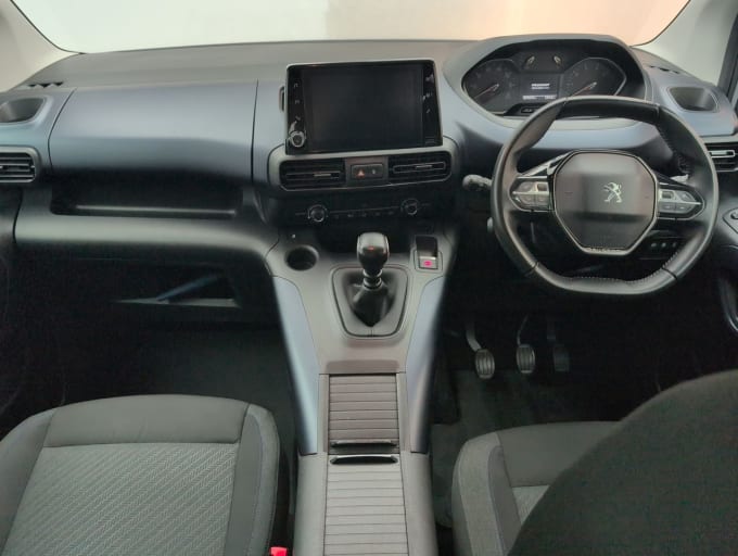 2025 Peugeot Rifter