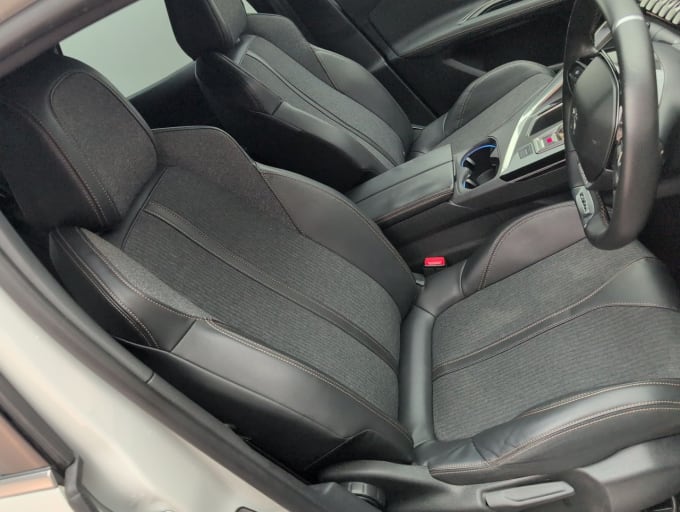 2025 Peugeot 3008