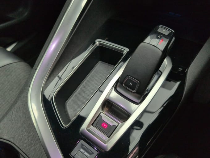 2025 Peugeot 3008