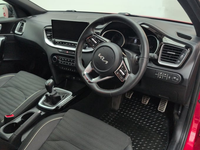 2025 Kia Ceed