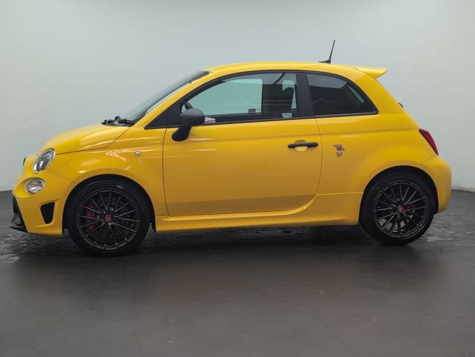 2025 Abarth 595