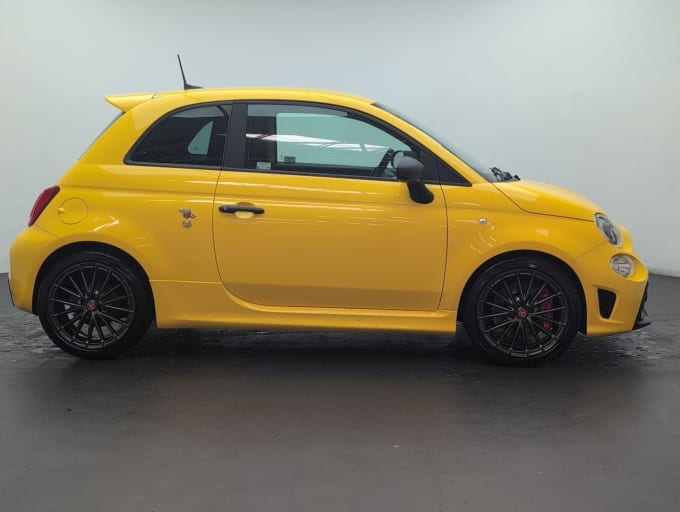 2025 Abarth 595