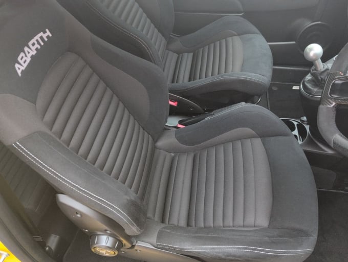 2025 Abarth 595
