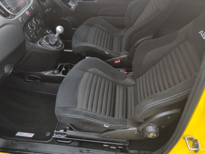 2025 Abarth 595