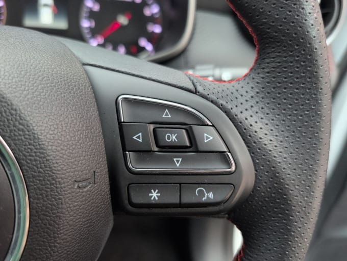 2025 Mg Mg Zs