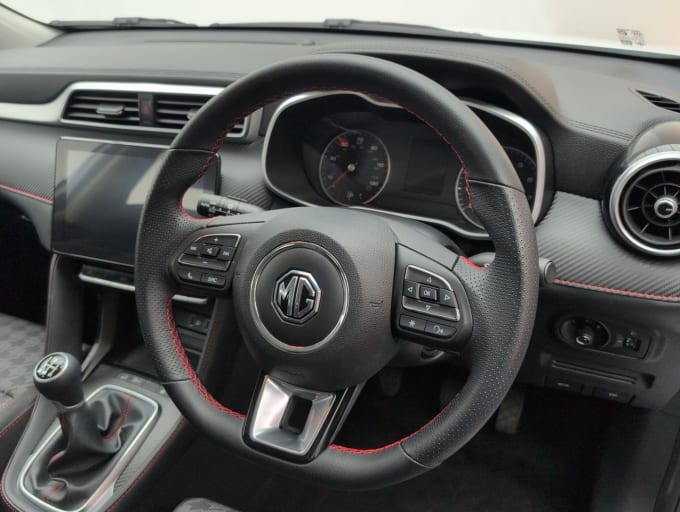 2025 Mg Mg Zs