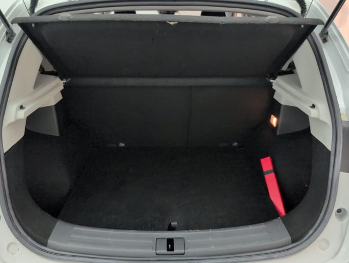 2025 Mg Mg Zs