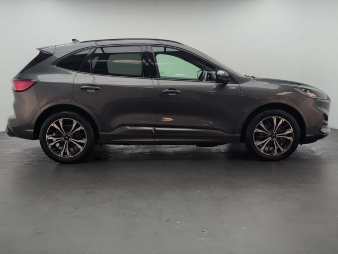 2025 Ford Kuga