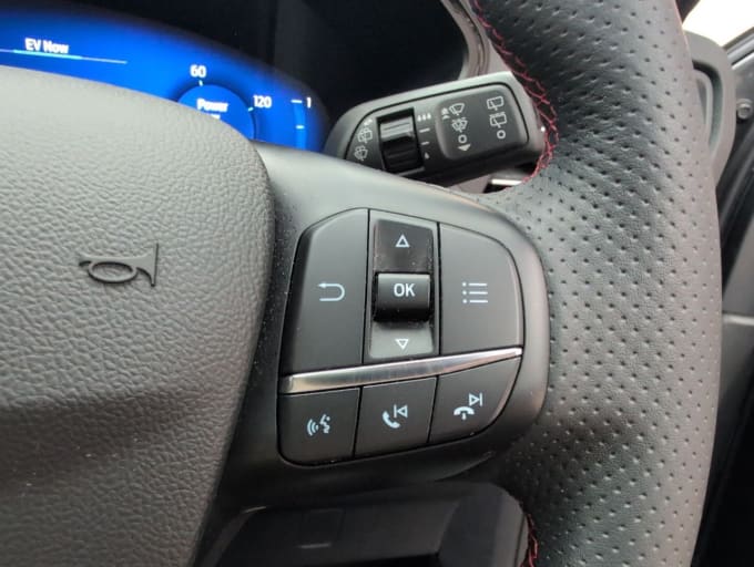 2025 Ford Kuga