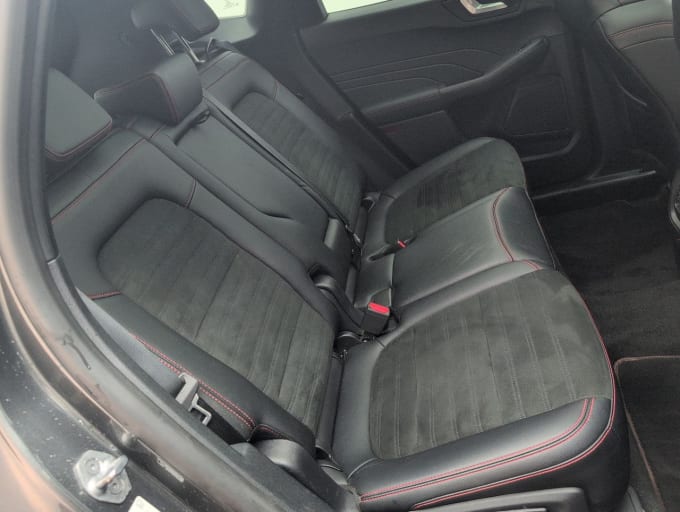 2025 Ford Kuga