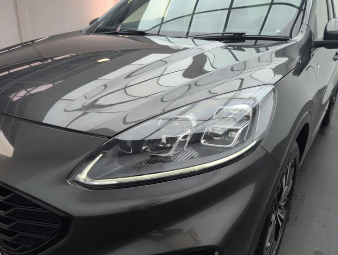 2025 Ford Kuga