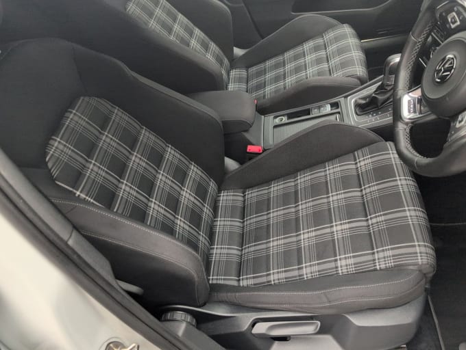 2025 Volkswagen Golf