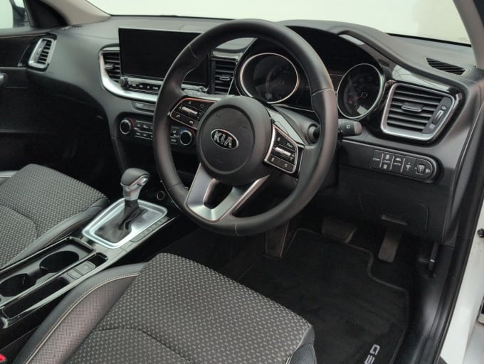 2025 Kia Ceed