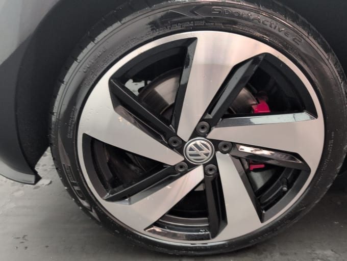 2025 Volkswagen Golf